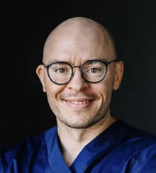 Dr. Adorján Szakál