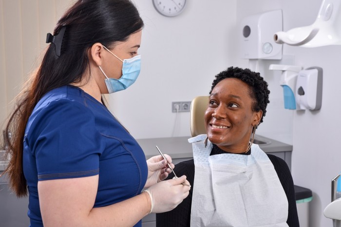 Moderne Frästechniken in Verbindung mit der CAD/CAM-Technologie sorgen für besonders natürliche und ästhetische Ergebnisse. Moderne Frästechniken in Verbindung mit der CAD/CAM-Technologie sorgen für besonders natürliche und ästhetische Ergebnisse.