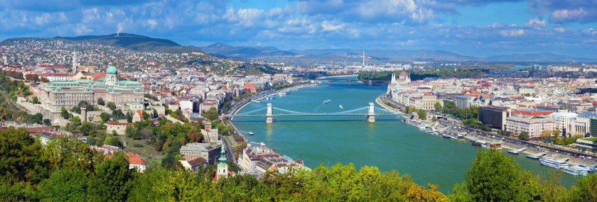 Verbinden Sie das Nützliche mit dem Praktischen und nutzen Sie Ihre Zeit in Budapest für eine kleine Städtereise.