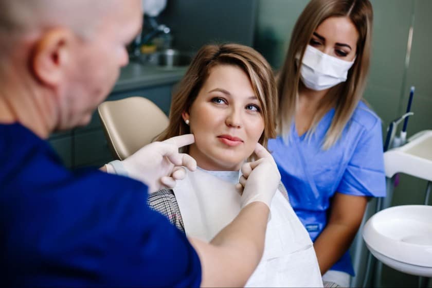 Optionen aufklären. Damit Sie sich in Ruhe einlesen können, haben wir Ihnen detaillierte Informationen zu verschiedenen Arten von Zahnersatz zusammengestellt. Optionen aufklären. Damit Sie sich in Ruhe einlesen können, haben wir Ihnen detaillierte Informationen zu verschiedenen Arten von Zahnersatz zusammengestellt.